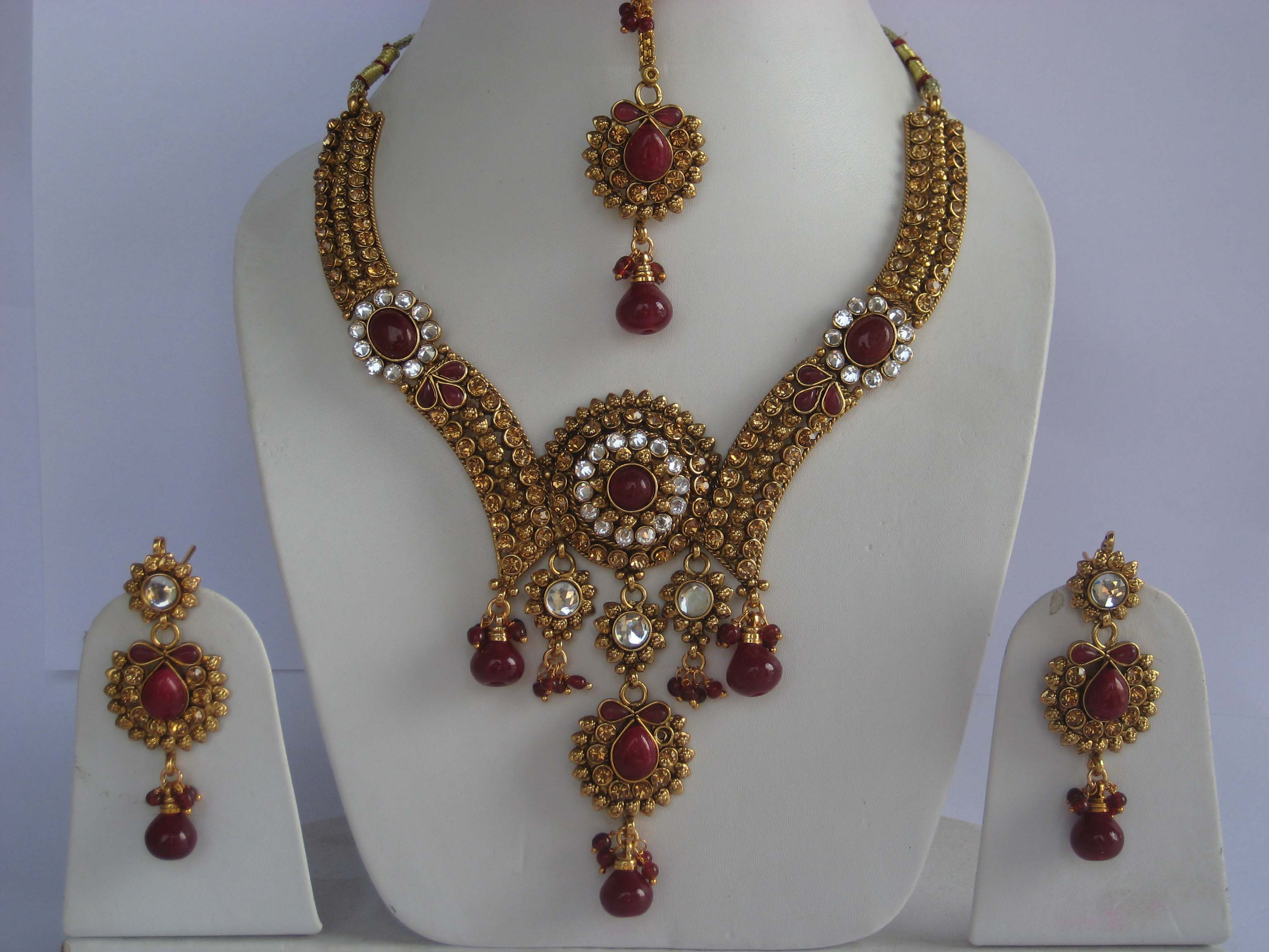 Manufacturers Exporters and Wholesale Suppliers of Polki Necklace Sets Meerut Uttar Pradesh
