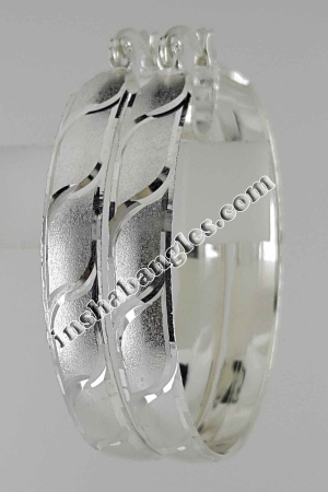 Manufacturers Exporters and Wholesale Suppliers of 6MM / Diamond Dell U Earring / 0.016 Gram(Silver) Mumbai Maharashtra