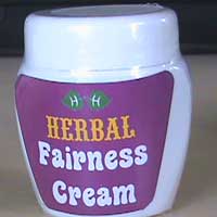 Manufacturers Exporters and Wholesale Suppliers of Fairness Cream Gadag Karnataka