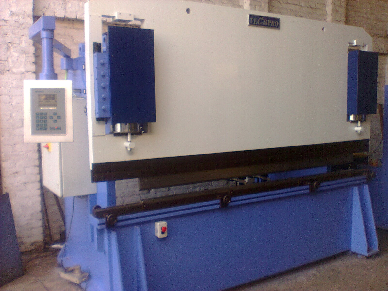 Manufacturers Exporters and Wholesale Suppliers of CNC YX Hydraulic Press Brake Jalandhar Punjab