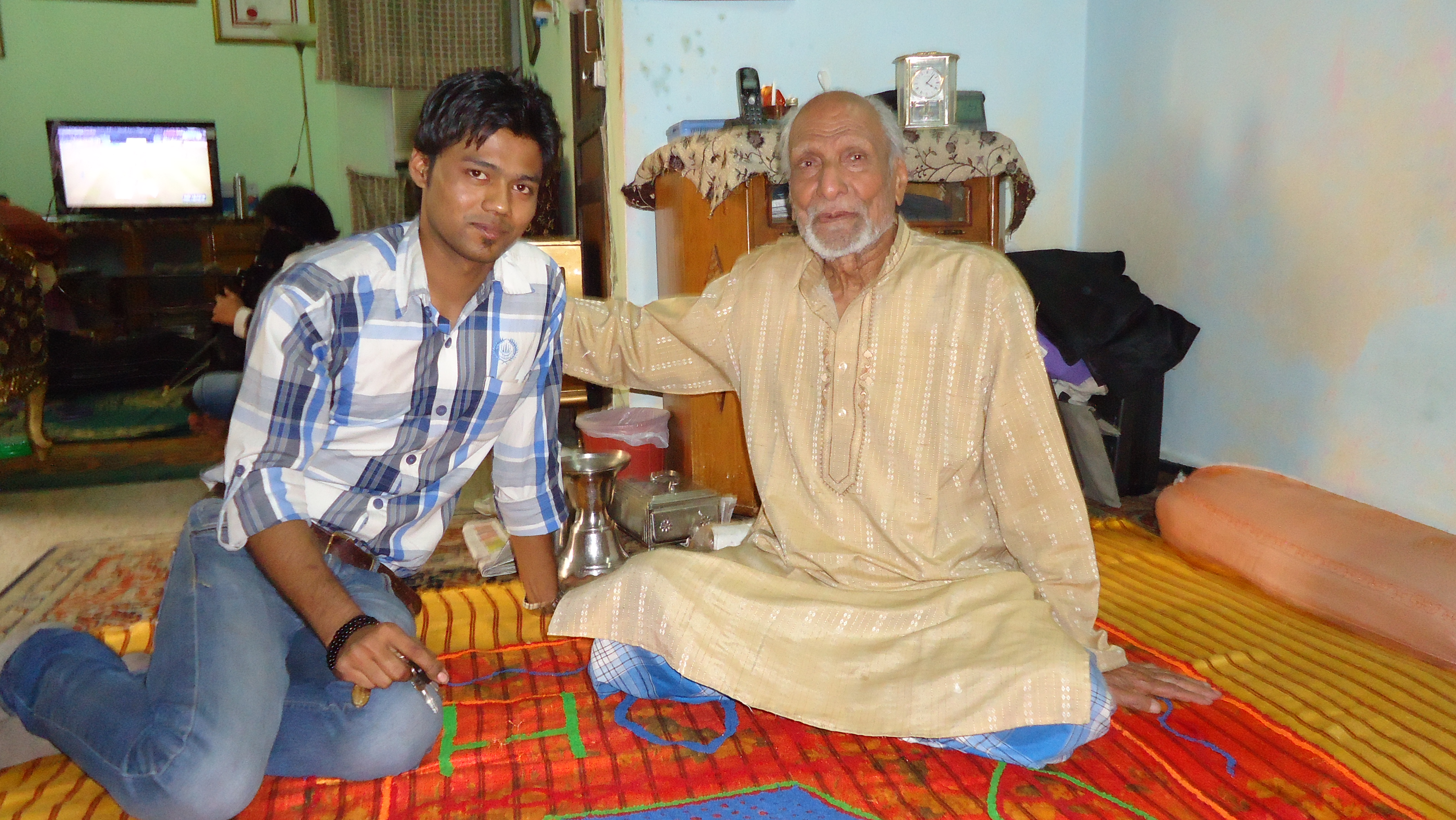 Manufacturers Exporters and Wholesale Suppliers of sarrangi player sabir khan sahab New Delhi Delhi