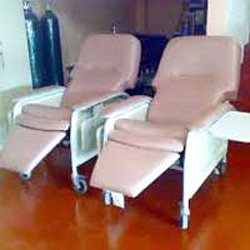 Manufacturers Exporters and Wholesale Suppliers of Dialysis Chairs Mumbai Maharashtra