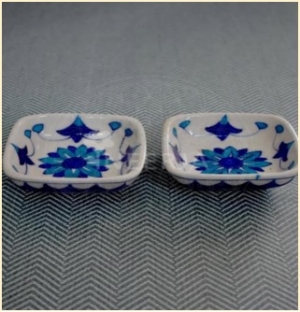 Manufacturers Exporters and Wholesale Suppliers of Blue Pottery Sq. Tray 3 inch  set of 2 pcs White Blue Indore Madhya Pradesh