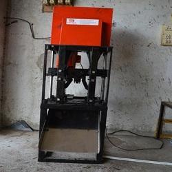 Cashew Automatic Cutting Machine