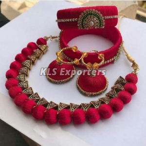Manufacturers Exporters and Wholesale Suppliers of HANDMADE NECKLACE SET Tiruchirappalli Tamil Nadu