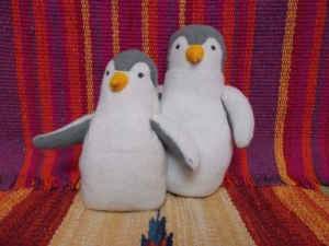 Manufacturers Exporters and Wholesale Suppliers of NE-223 Penguin Couple Bareilly Uttar Pradesh