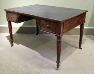 Manufacturers Exporters and Wholesale Suppliers of Old Table Gurgaon Haryana