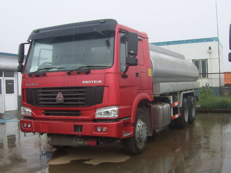 Manufacturers Exporters and Wholesale Suppliers of SINOTRUK HOWO OIL jinan 