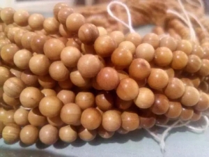 Manufacturers Exporters and Wholesale Suppliers of Sandalwood Beads and Sandalwood Wrist Mala Jaipur Rajasthan