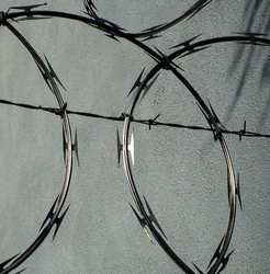 Manufacturers Exporters and Wholesale Suppliers of Concertina Wire Jalandhar Punjab