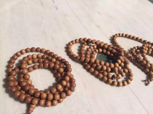 Manufacturers Exporters and Wholesale Suppliers of Sandalwood Japa 108 Rosary Beads Jaipur Rajasthan