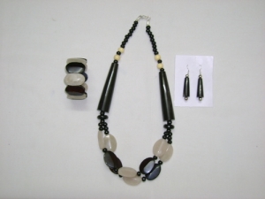 Manufacturers Exporters and Wholesale Suppliers of Handicrafts Jewelry Sambhal Uttar Pradesh