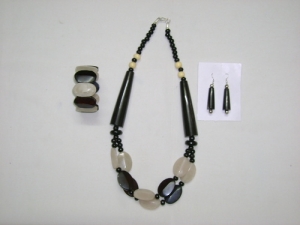 Manufacturers Exporters and Wholesale Suppliers of Handicrafts Jewelry Sambhal Uttar Pradesh Manufacturers Exporters and Wholesale Suppliers of Handicrafts Jewelry Sambhal Uttar Pradesh