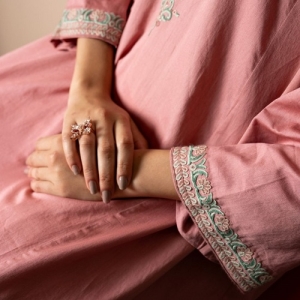 Manufacturers Exporters and Wholesale Suppliers of Minimalist Jewellery Noida Uttar Pradesh