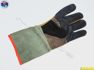 Manufacturers Exporters and Wholesale Suppliers of LEATHER GLOVES Agra Uttar Pradesh
