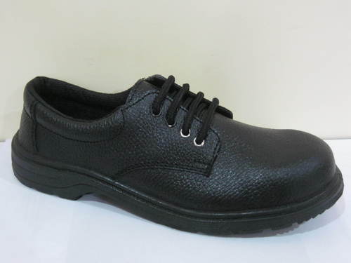 Manufacturers Exporters and Wholesale Suppliers of Safety shoes Nagpur Maharashtra
