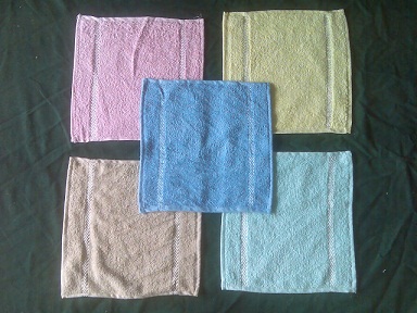 Plain Dyed Towel Manufacturer Supplier Wholesale Exporter Importer Buyer Trader Retailer in Solapur Maharashtra India