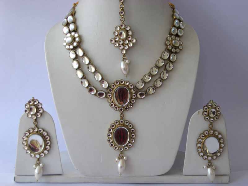 Manufacturers Exporters and Wholesale Suppliers of Kundan Necklace Sets Meerut Uttar Pradesh