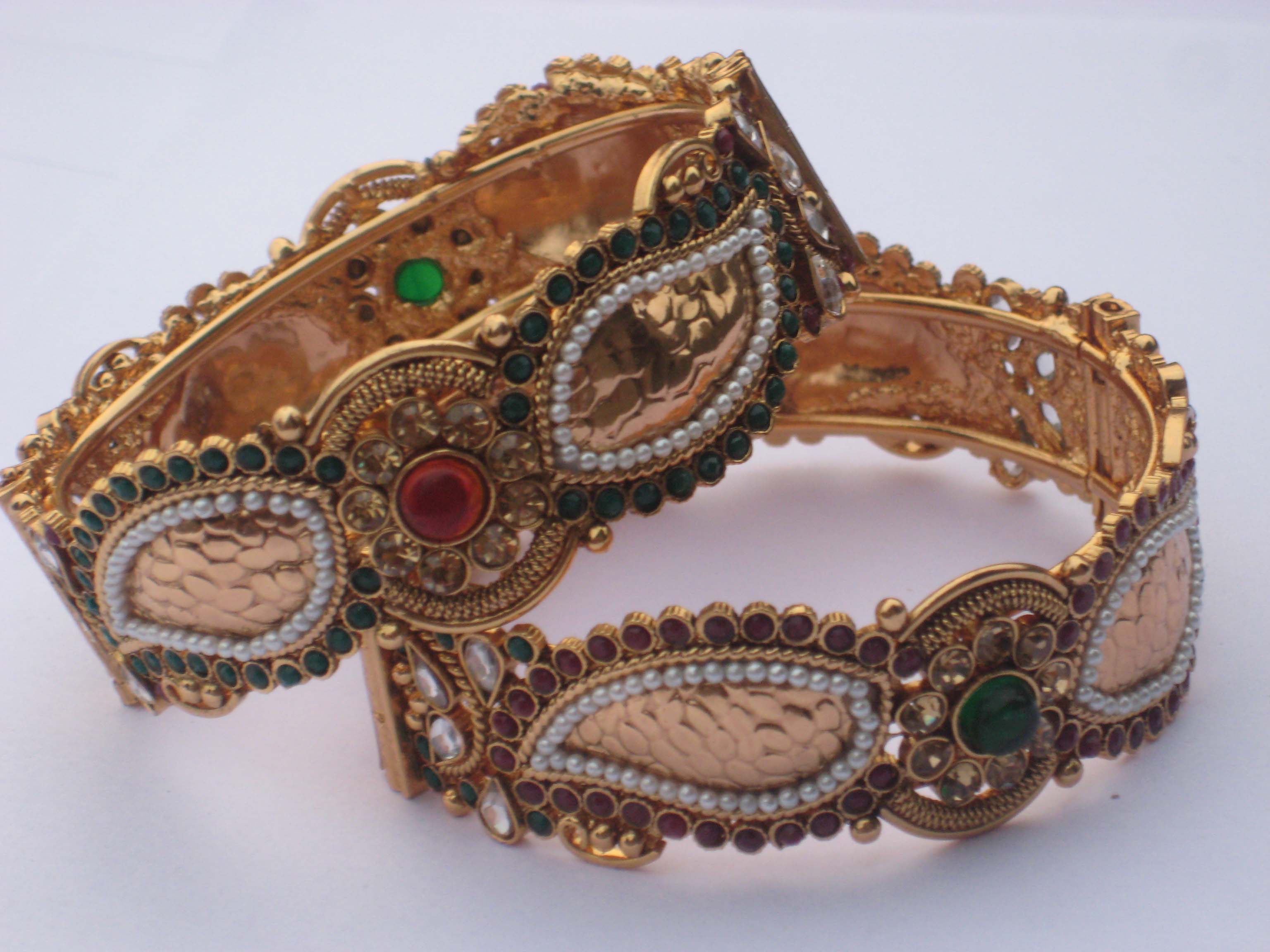 Manufacturers Exporters and Wholesale Suppliers of Polki Bangles Meerut Uttar Pradesh