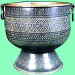 Manufacturers Exporters and Wholesale Suppliers of Brass Planters Aligarh Uttar Pradesh
