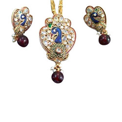Manufacturers Exporters and Wholesale Suppliers of Peacock Pendant Surat Gujarat