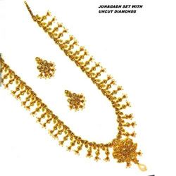Gold Necklace Manufacturer Supplier Wholesale Exporter Importer Buyer Trader Retailer in Jaipu  India