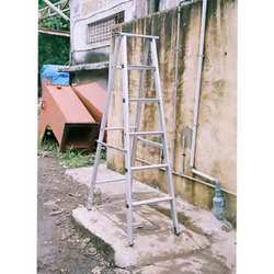 Folding Ladder Manufacturer Supplier Wholesale Exporter Importer Buyer Trader Retailer in Mumbai Maharashtra India