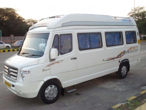 Service Provider of 16 Seater Tempo Traveler On Hire New Delhi Delhi