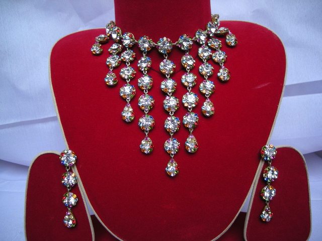 Manufacturers Exporters and Wholesale Suppliers of Rhinestone Necklace Bihar Bihar