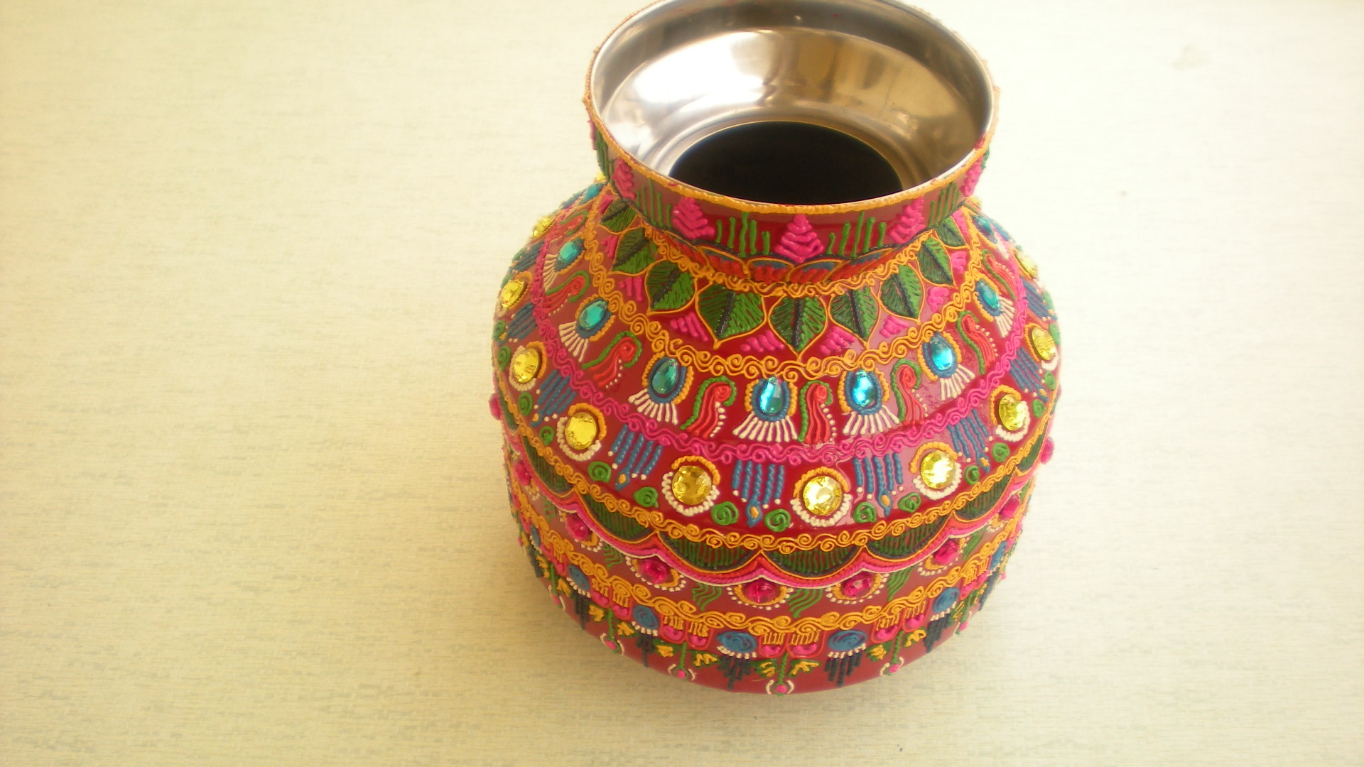 Manufacturers Exporters and Wholesale Suppliers of Wooden Handicraft and Rukhwat Material 04 Nagpur Maharashtra