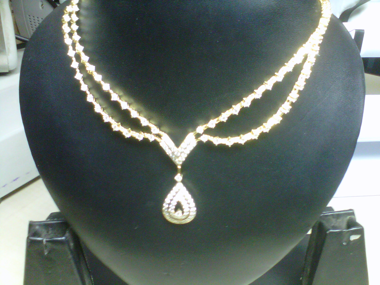 Diamond Necklace 04 Manufacturer Supplier Wholesale Exporter Importer Buyer Trader Retailer in Banglore Karnataka India