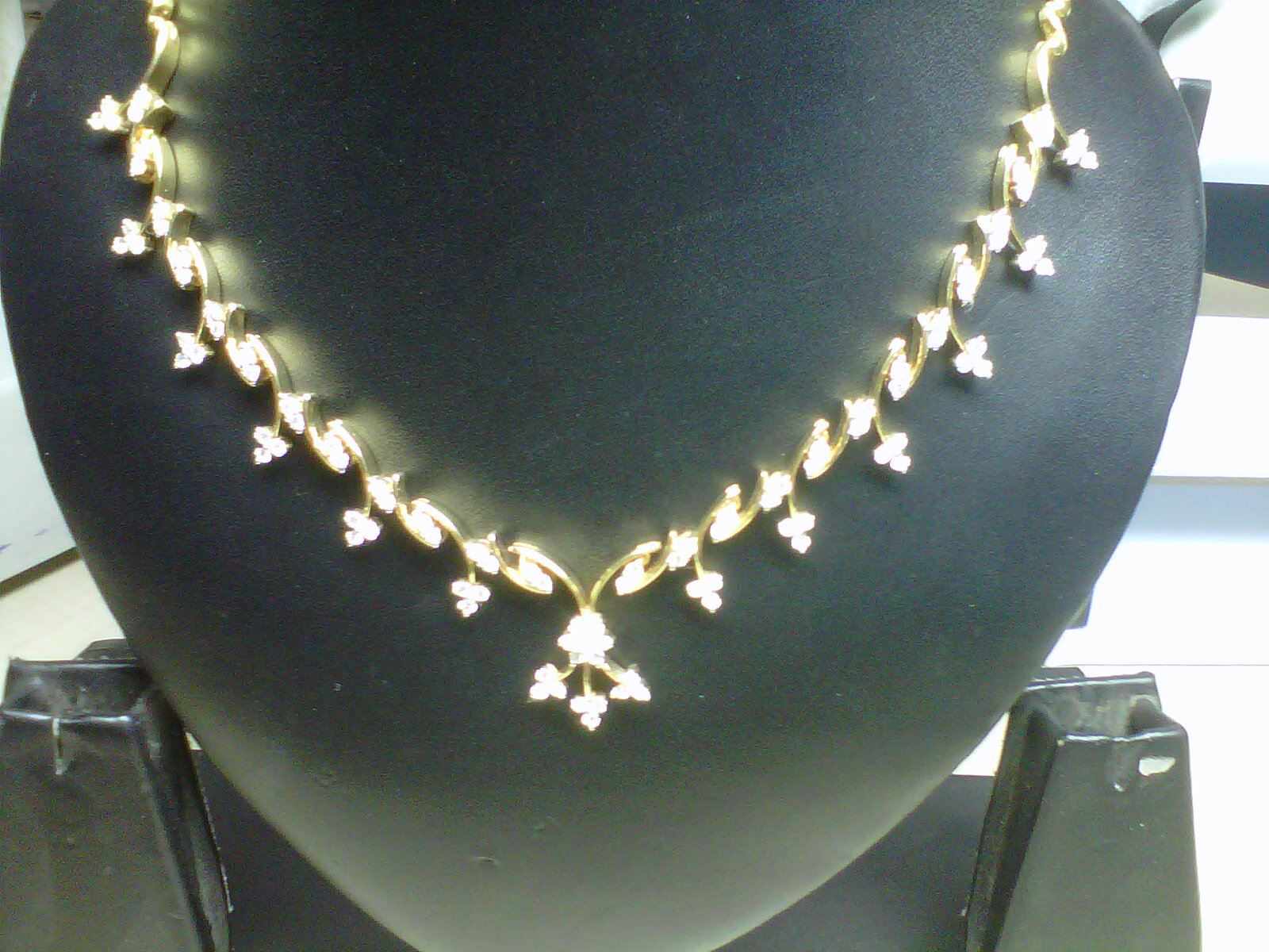 Manufacturers Exporters and Wholesale Suppliers of Diamond Necklace 07 Banglore Karnataka