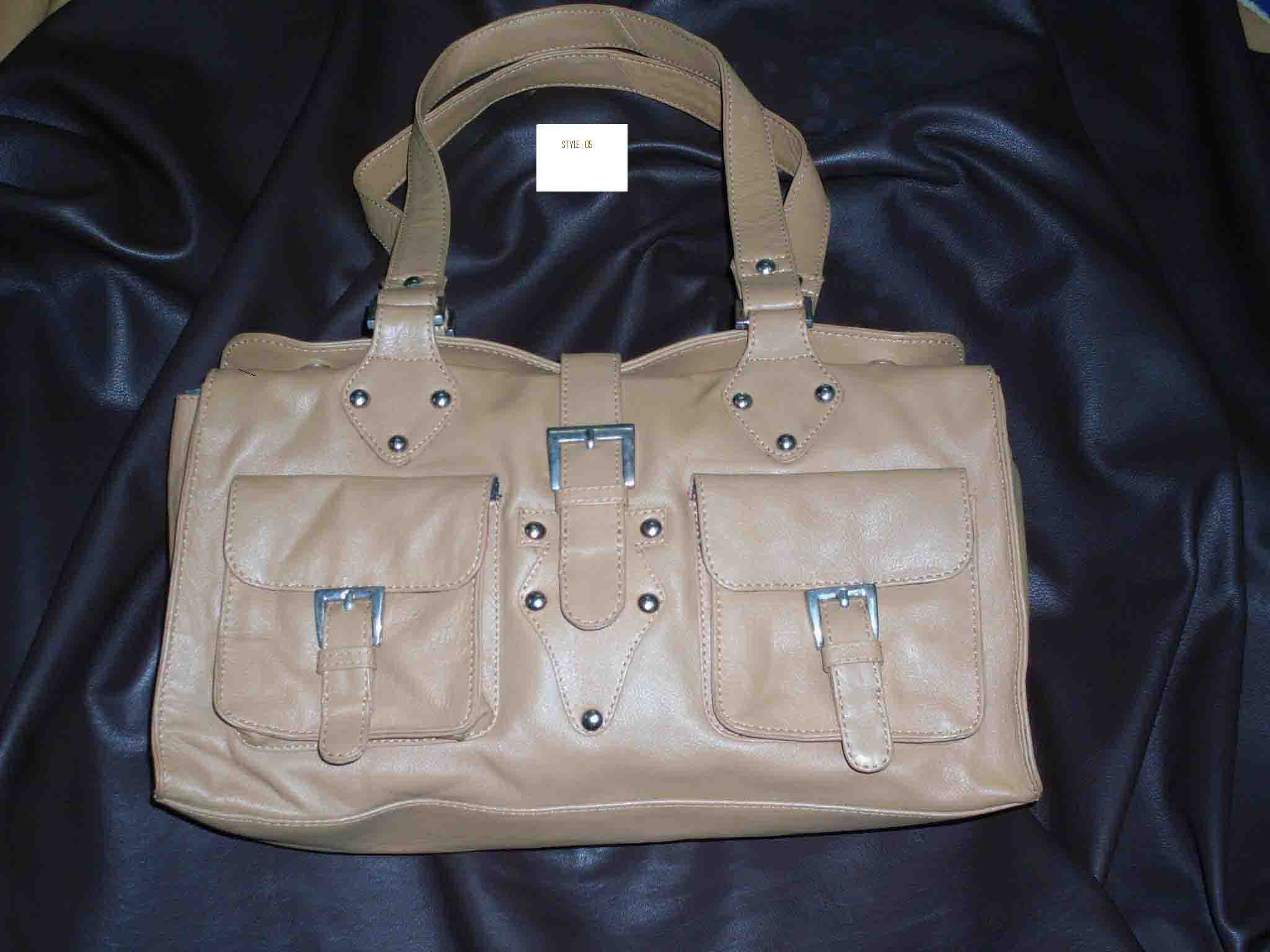 Manufacturers Exporters and Wholesale Suppliers of Ladies Hand Bags Kolkata West Bengal