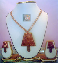 Manufacturers Exporters and Wholesale Suppliers of Fashion Jewellery Code CJ 002 Kolkata West Bengal