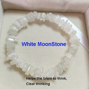 Manufacturers Exporters and Wholesale Suppliers of White Moonstone Chips Bracelet Jaipur Rajasthan