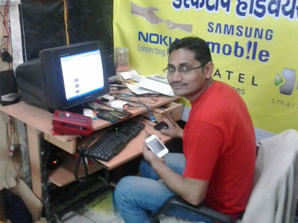 Advance Mobile Phone Repairing By Software