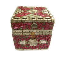 Manufacturers Exporters and Wholesale Suppliers of Jewelery Box delhi Delhi