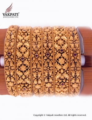 Antique Gold Bangles Manufacturer Supplier Wholesale Exporter Importer Buyer Trader Retailer in Indore Madhya Pradesh India