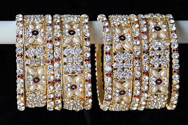 Manufacturers Exporters and Wholesale Suppliers of Bangles Delhi Delhi