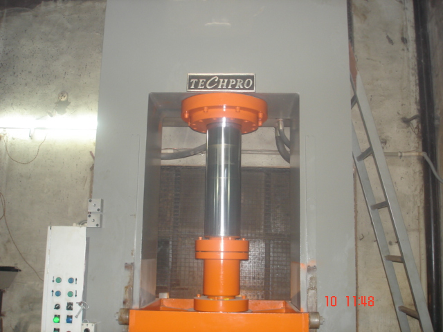Hydraulic Injection Compression Molding Presses Manufacturer Supplier Wholesale Exporter Importer Buyer Trader Retailer in Jalandhar Punjab India