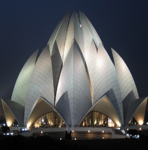 Delhi Darshan Tour By Luxury Bus Services in New Delh Delhi India