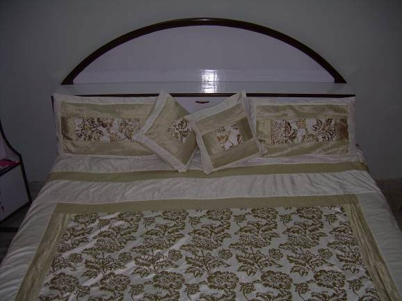 Bed Cover Set