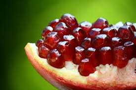 Manufacturers Exporters and Wholesale Suppliers of Pomegranate Pune Maharashtra