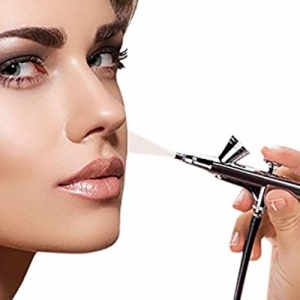 Airbrush Makeup In New Delhi India