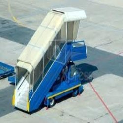 Manufacturers Exporters and Wholesale Suppliers of Airport Ladder Ahmednagar Maharashtra