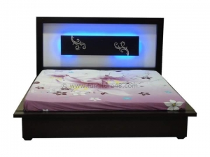 Manufacturers Exporters and Wholesale Suppliers of Antique Bed New Delhi Delhi