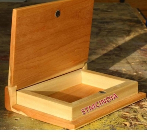 Wedding gift wood Box Manufacturer Supplier Wholesale Exporter Importer Buyer Trader Retailer in Navi Mumbai Maharashtra India