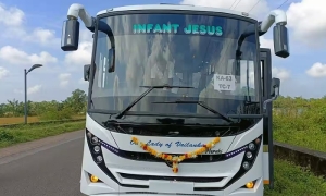 Bus For Rent Services in Gandhinagar Gujarat India