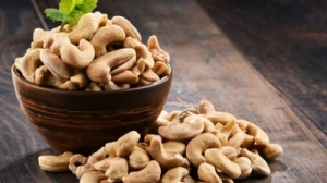 Cashew Nut Manufacturer Supplier Wholesale Exporter Importer Buyer Trader Retailer in Gondia Maharashtra India