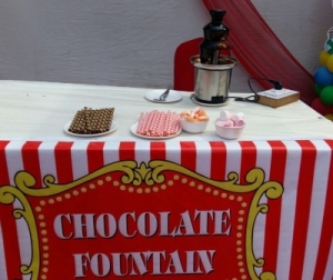 Service Provider of CHOCOLATE FOUNTAIN Delhi CHOCOLATE FOUNTAIN